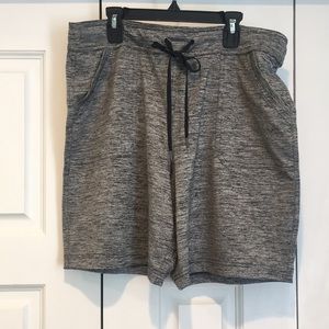 TekGear drytek shorts size large, like new